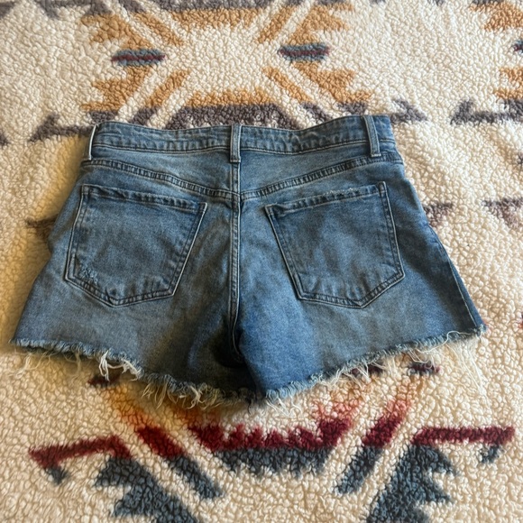 Kut From the Kloth Jane High Rise Denim Shorts Size 8 Medium Wash - Picture 2 of 9
